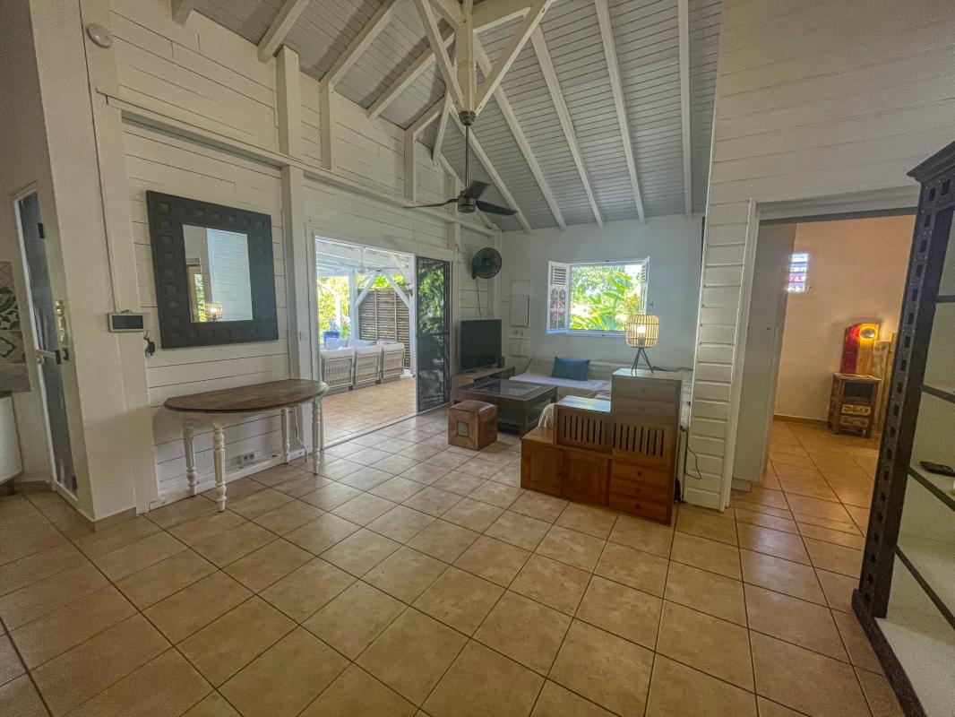 30.Location villa piscine St François Guadeloupe_Salon